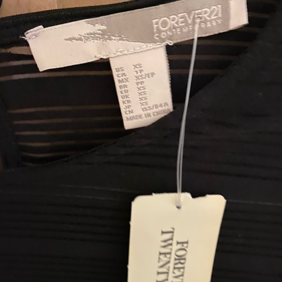 ❗️New with Tags❗️ Forever 21 Body-Con Dress - Picture 5 of 9